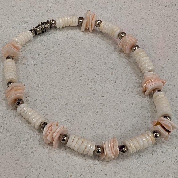White Heishi And Blush Colored Shell Ankle Bracelet - Picture 8 of 8